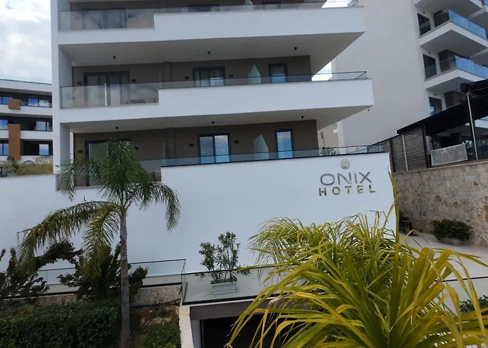 Boutique Onix 4* Ksamil